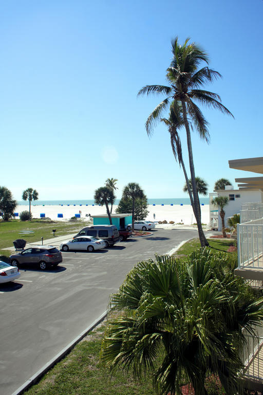 Carousel Beach Inn Fort Myers Beach Buitenkant foto