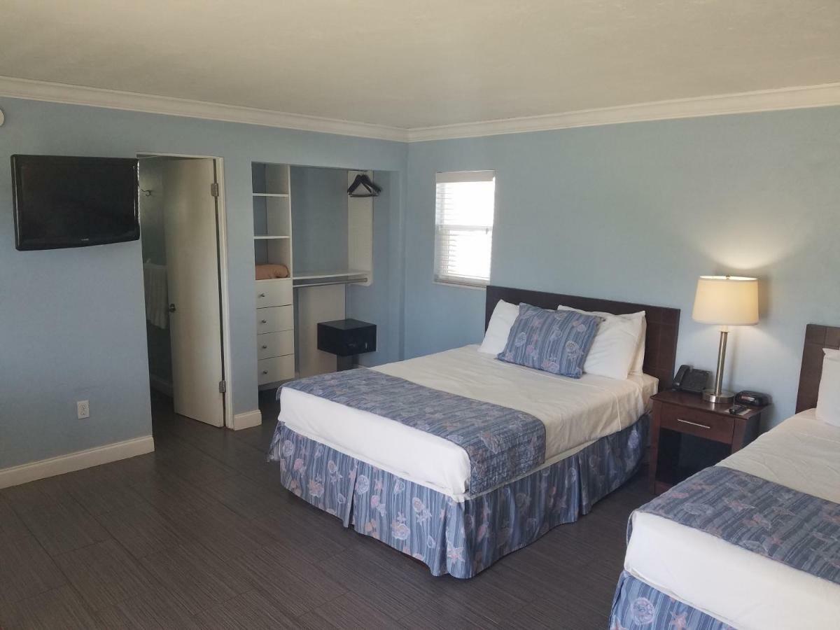Carousel Beach Inn Fort Myers Beach Buitenkant foto