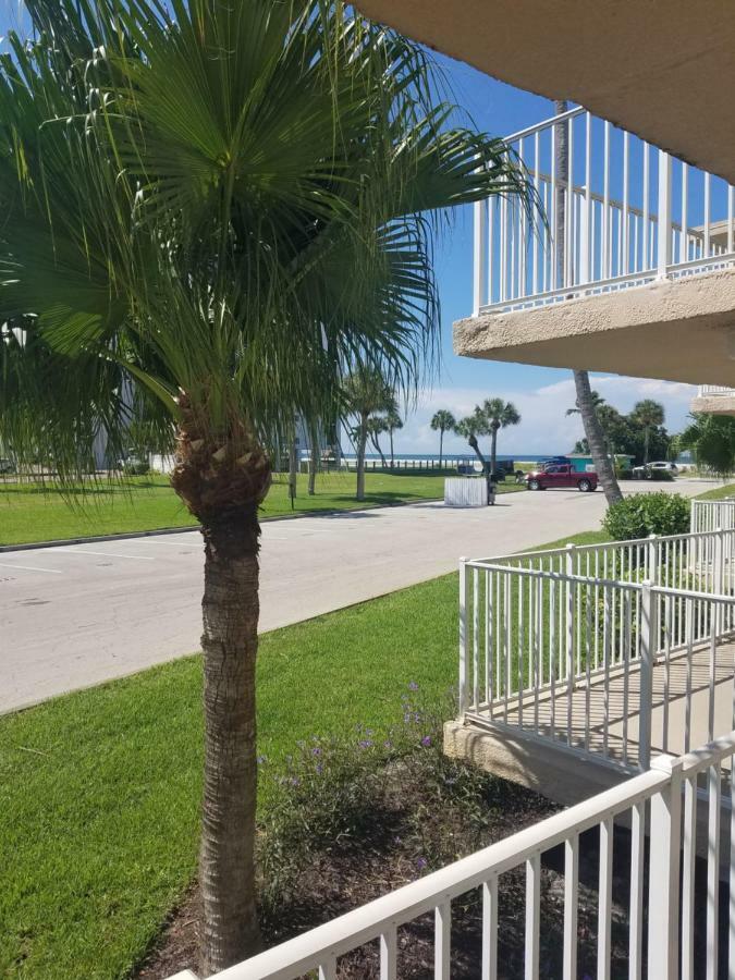 Carousel Beach Inn Fort Myers Beach Buitenkant foto