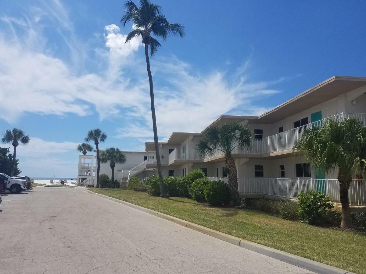 Carousel Beach Inn Fort Myers Beach Buitenkant foto