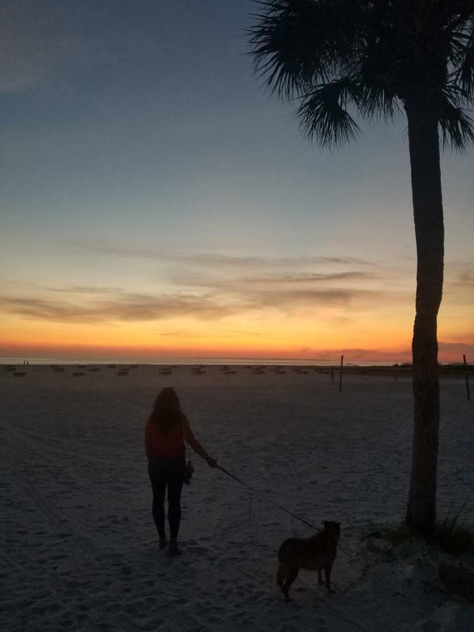 Carousel Beach Inn Fort Myers Beach Buitenkant foto