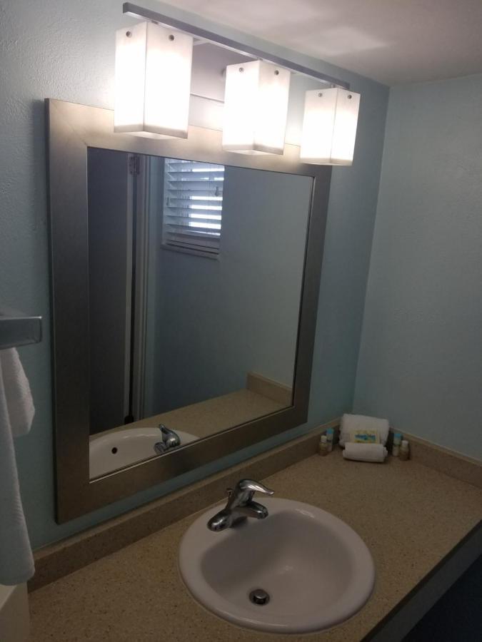 Carousel Beach Inn Fort Myers Beach Buitenkant foto