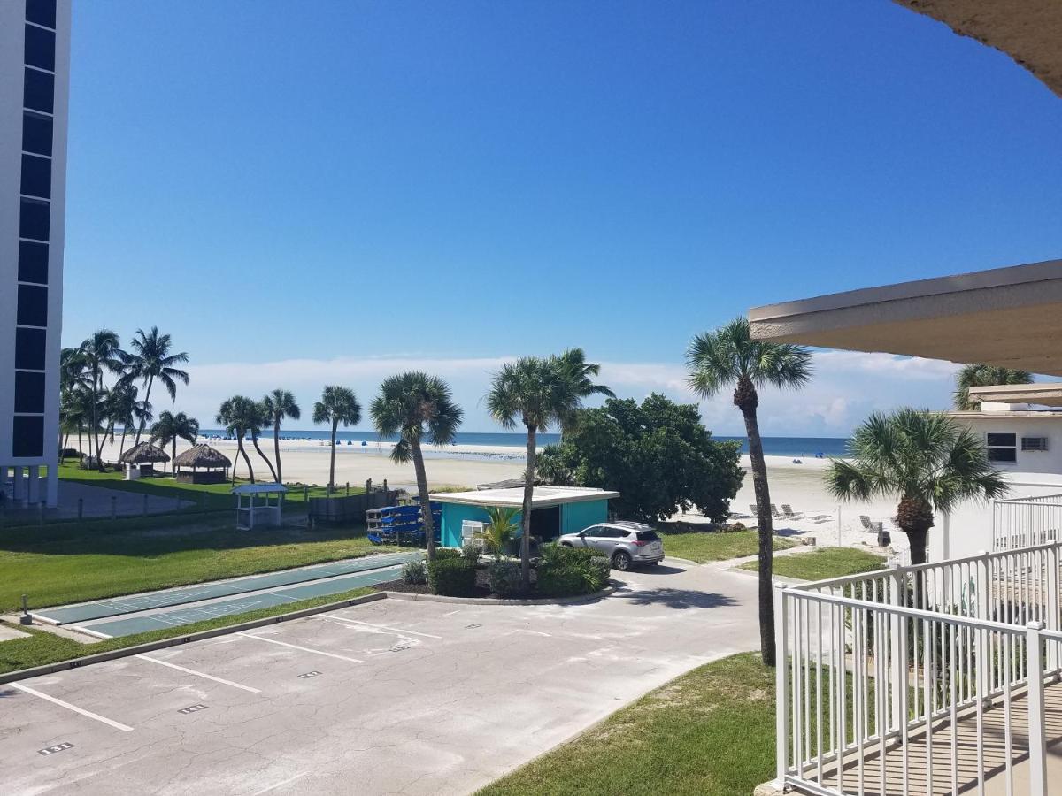 Carousel Beach Inn Fort Myers Beach Buitenkant foto