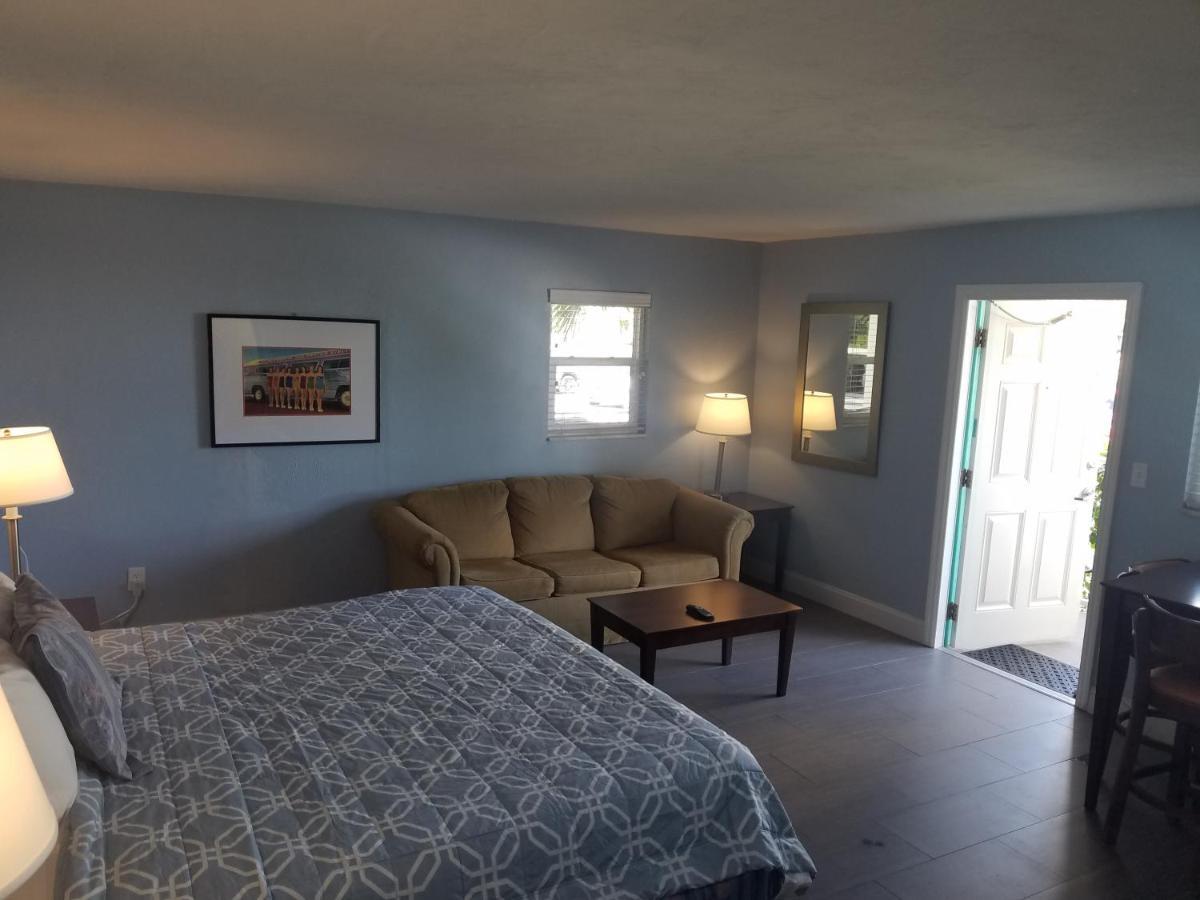 Carousel Beach Inn Fort Myers Beach Buitenkant foto